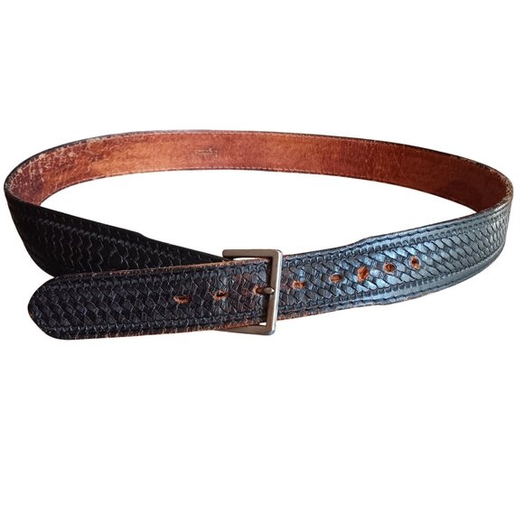 42 True Vintage Black Basket Duty Tooled Leather Belt Lyntone Made USA Cowhide - Picture 7 of 8